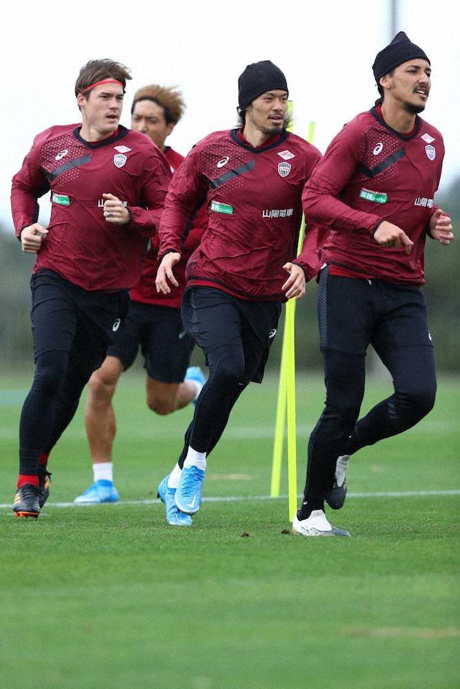 【画像・写真】神戸・酒井高徳インタビュー　プレーで伝える29歳の覚悟　本物の「厳しさ」でチームを変える