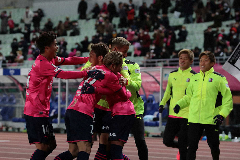 【画像・写真】C大阪　“恩返し”の1勝　昨季まで指揮執ったロティーナ監督率いる清水から逆転勝利