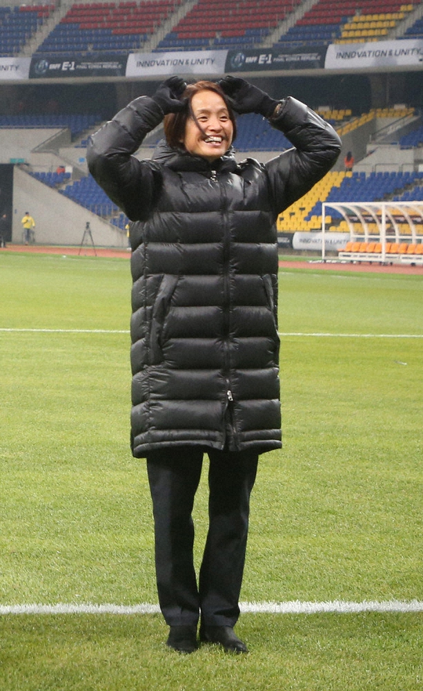 【画像・写真】なでしこジャパンの高倉監督