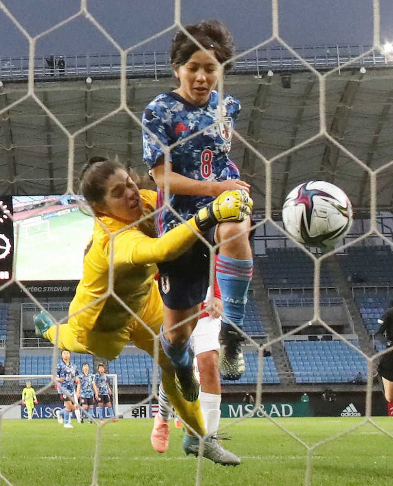 ＜サッカー女子　日本・パラグアイ＞後半、この日自身2得点目のゴールを決める岩渕