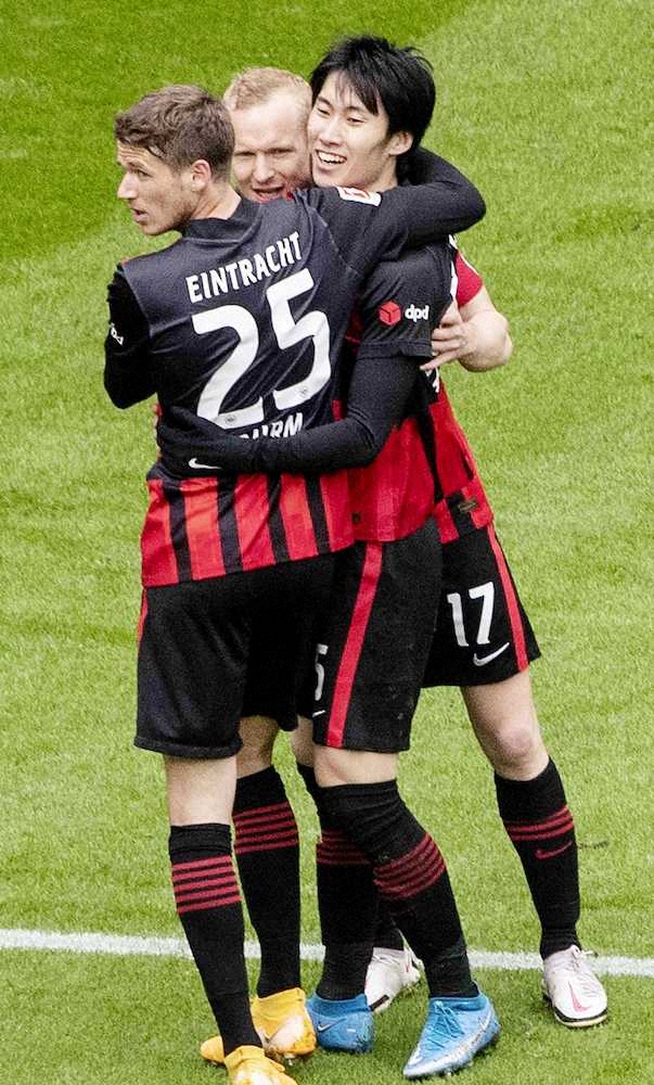 【画像・写真】Eフランクフルト鎌田　ゴール＆アシストで“上位キラー”発揮、逆転勝ち貢献