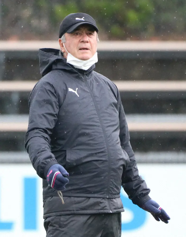 【画像・写真】C大阪・クルピ監督「ここまで悔しい思いをする負け方はなかった」　決定機なく名古屋に黒星