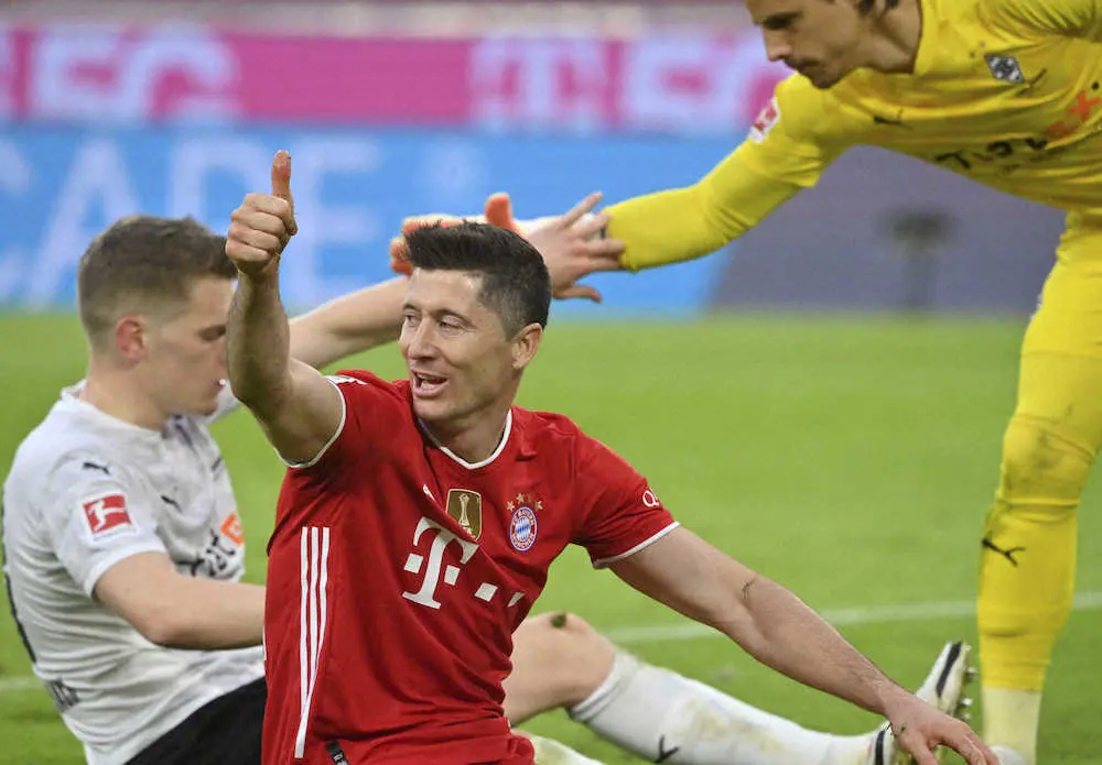 【画像・写真】Bミュンヘン、リーグ新9連覇を大勝で飾る　レバンドフスキ3発でミュラーのシーズン最多40得点にあと1