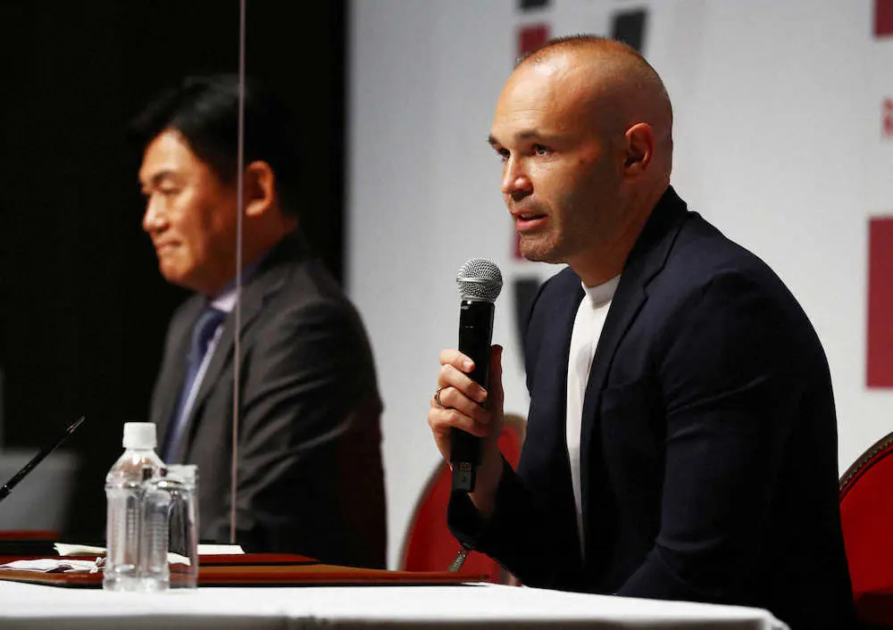 【画像・写真】イニエスタ　神戸との契約延長に「ワクワク」　三木谷氏「彼が“リスペクト”される意味が分かった」