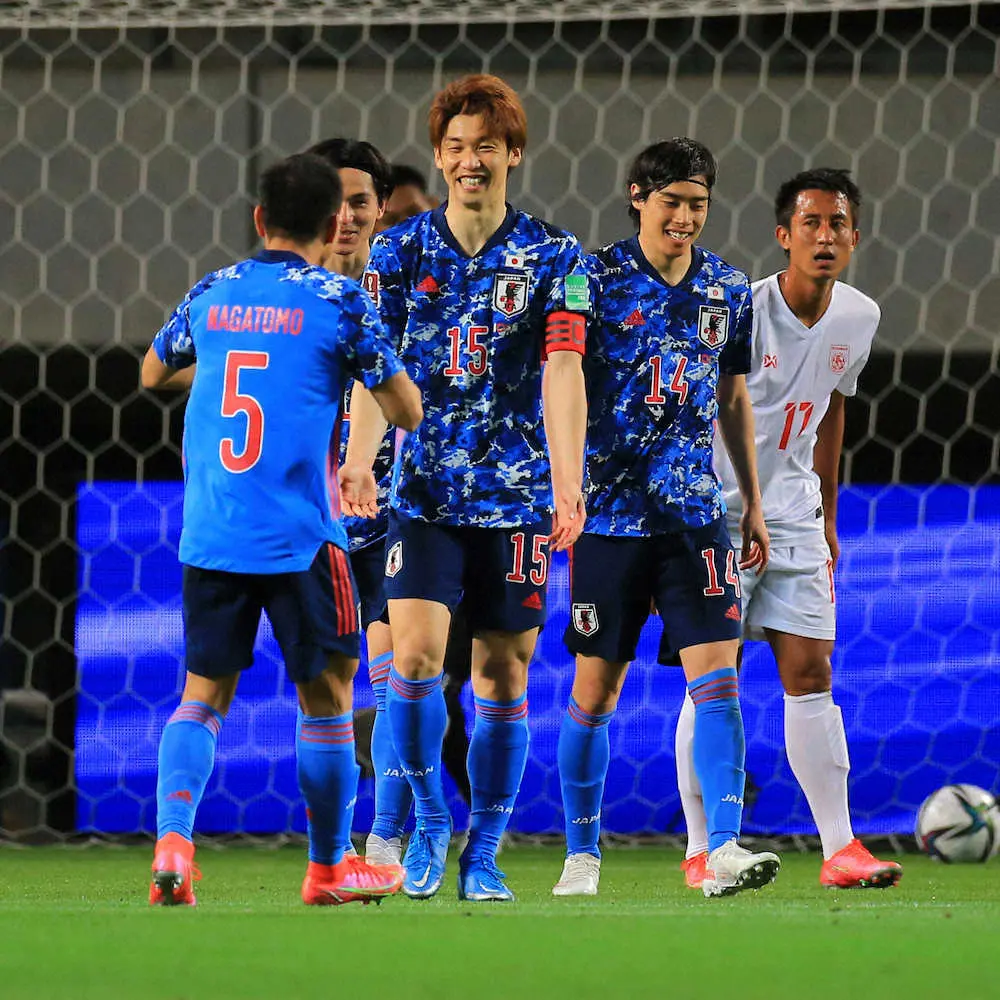 【画像・写真】日本代表　10発大勝でW杯最終予選進出決定!大迫が2戦連続ハットなど5得点1アシストの大暴れ