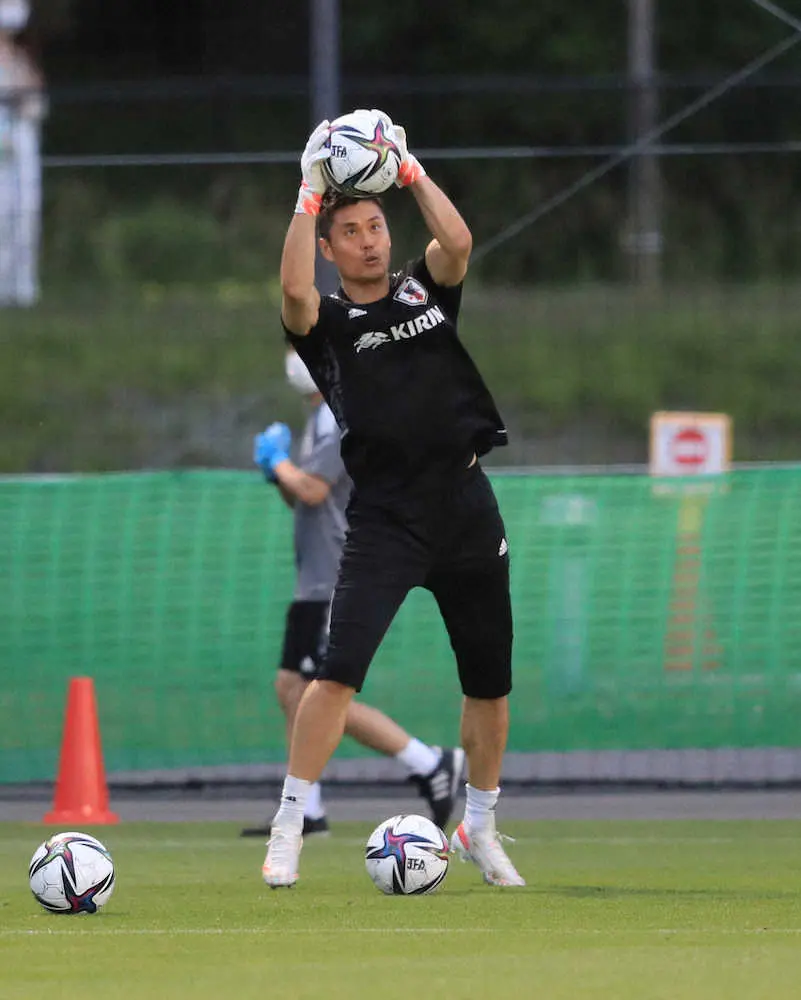 【画像・写真】川島“無職魂”で最多4度目W杯必ず！CL優勝のチェルシー・メンディも同じ経験　同じコーチに師事の縁