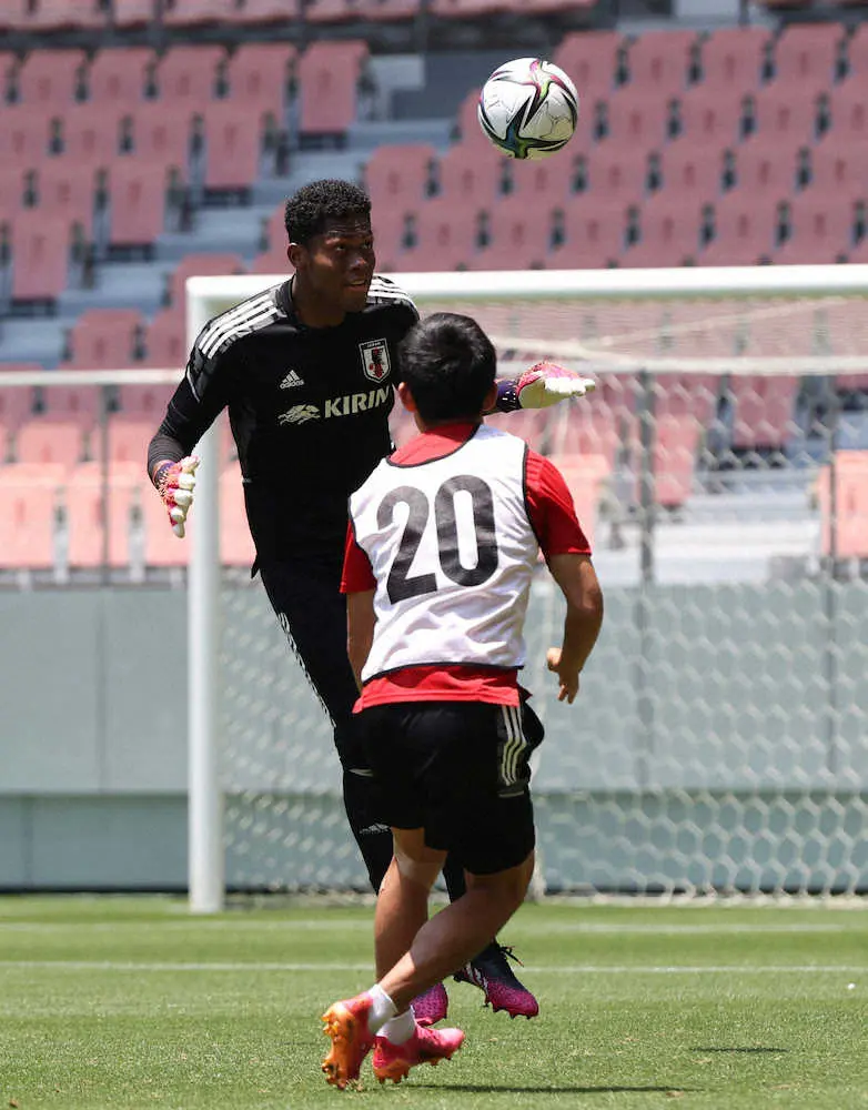 【画像・写真】U24彩艶　GK2枠へ攻撃力で生き残る！キック＆強肩スローで「得点に直結するプレー出したい」