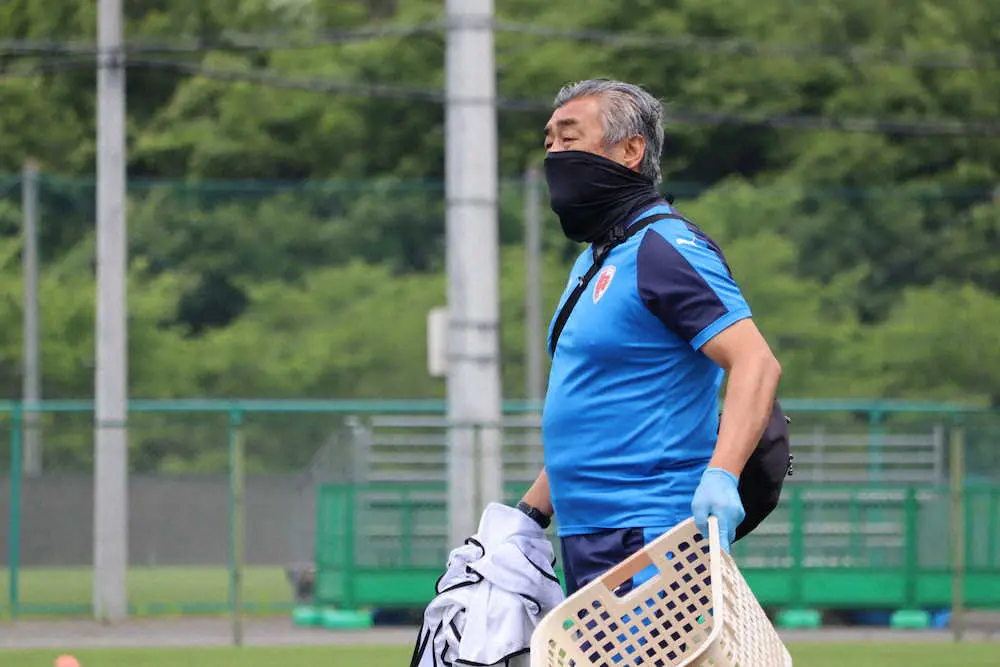 【画像・写真】【ピッチ外のスペシャリスト】選手の体に“最適な選択”シビアに見つめるJ2京都の職人トレーナー