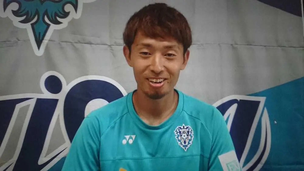 【画像・写真】福岡に新加入したMF中村駿がチーム合流　主戦場はボランチでも、攻撃参加にも意欲