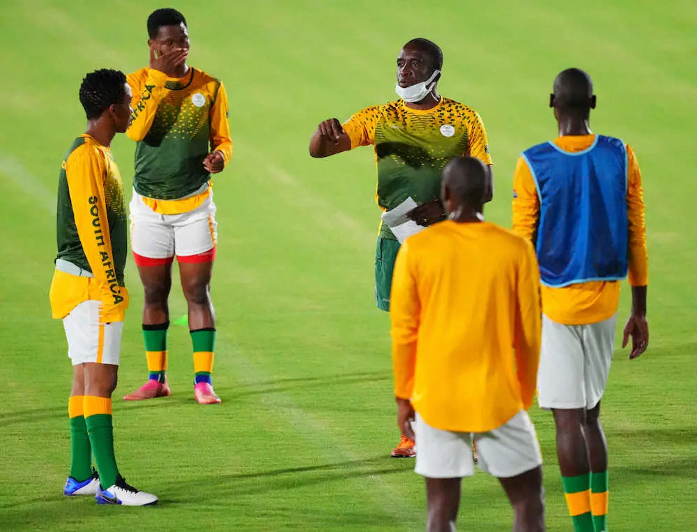 男子サッカー 南アフリカが最終調整 多くが濃厚接触者の17選手が汗 22日の日本戦開催は スポニチ Sponichi Annex サッカー