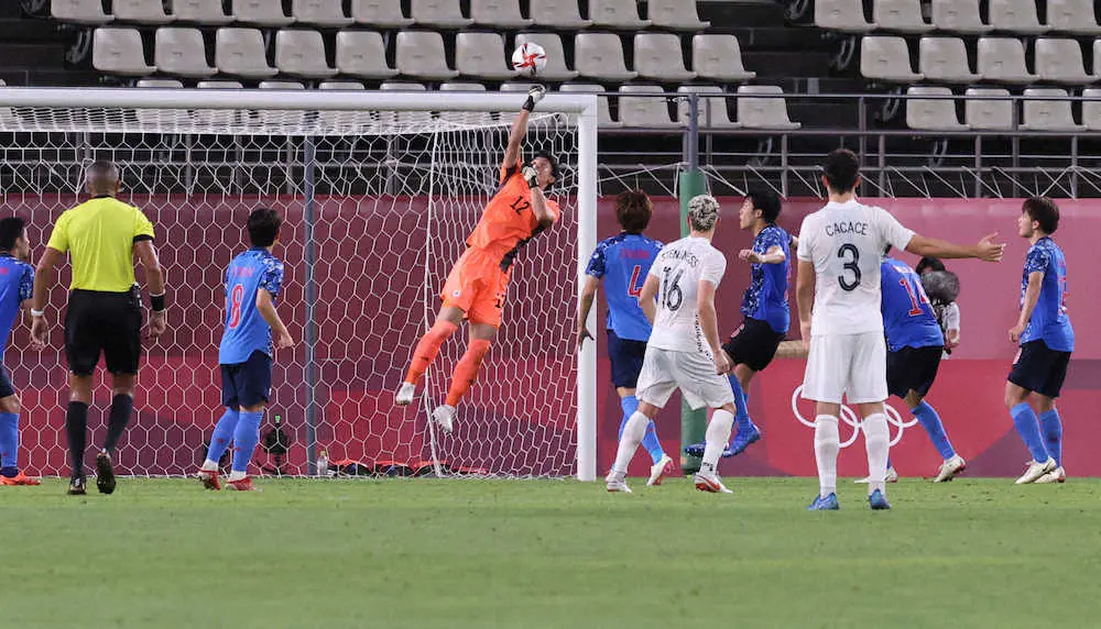 男子サッカー 苦しい展開も重圧かけ試合支配 中田浩二の目 スポニチ Sponichi Annex サッカー