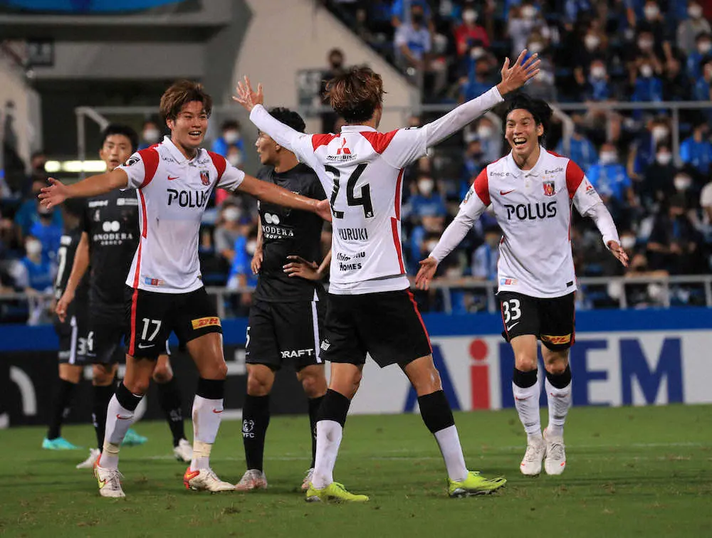 【画像・写真】浦和　快勝で公式戦8戦無敗　MF汰木、自身初ヘッド弾に「平川コーチが1カ月練習付き合ってくれた」