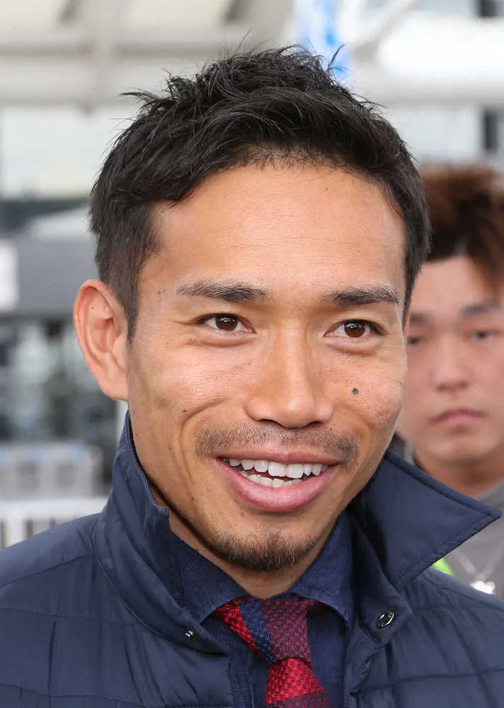 【画像・写真】長友、W杯最終予選2連戦へ決意「勝利に対する貪欲な気持ち」