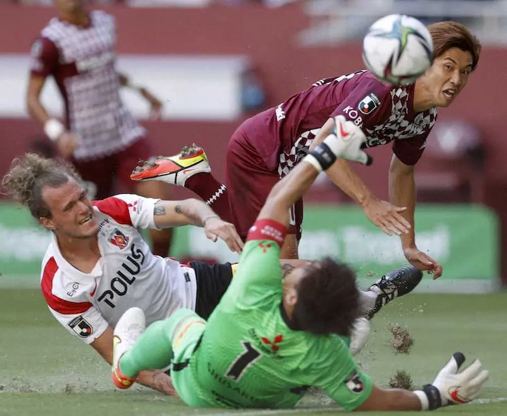 【画像・写真】神戸・大迫　8年ぶりJ復帰弾でW杯予選に弾み　運命の2連戦へ「責任を持って戦って行く」