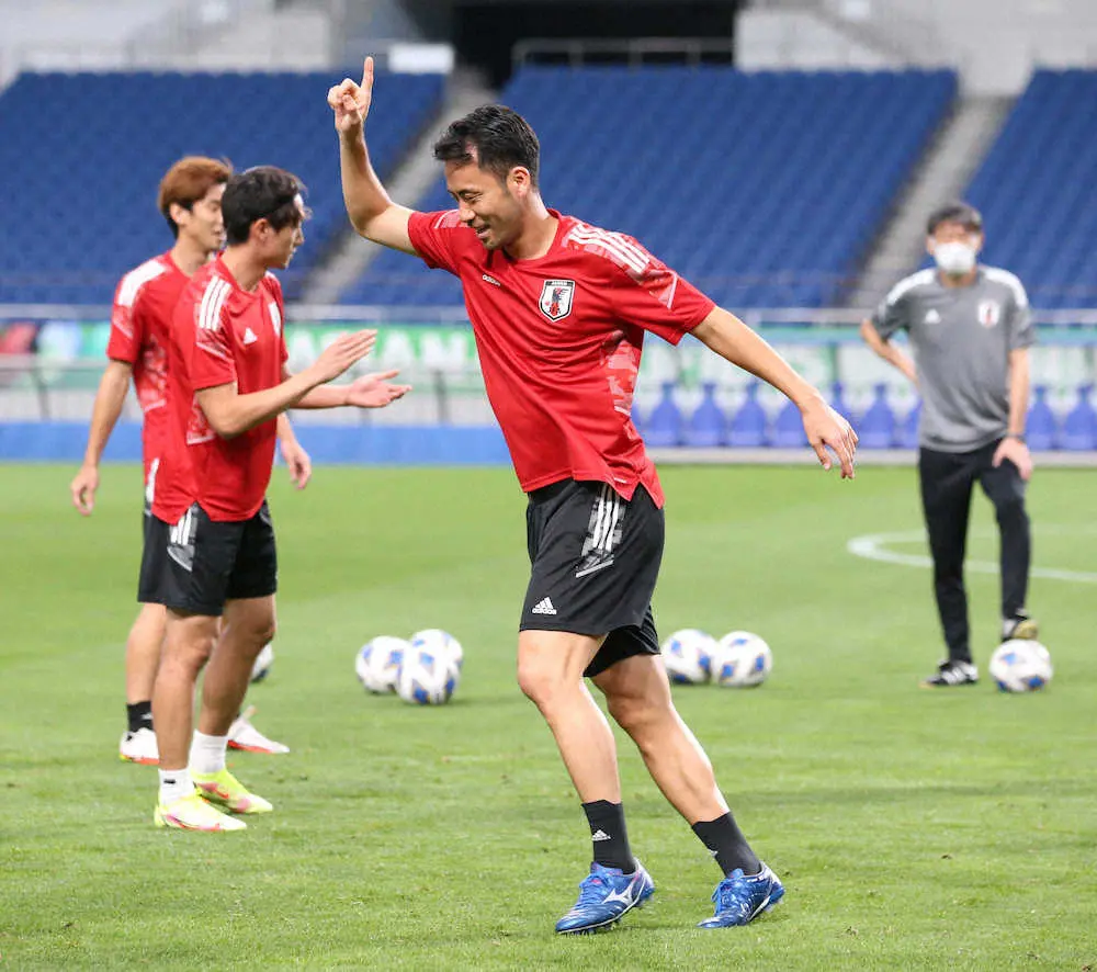 【画像・写真】麻也　W杯は「サッカーに携わる全ての人の死活問題」　豪州戦へ決意示す