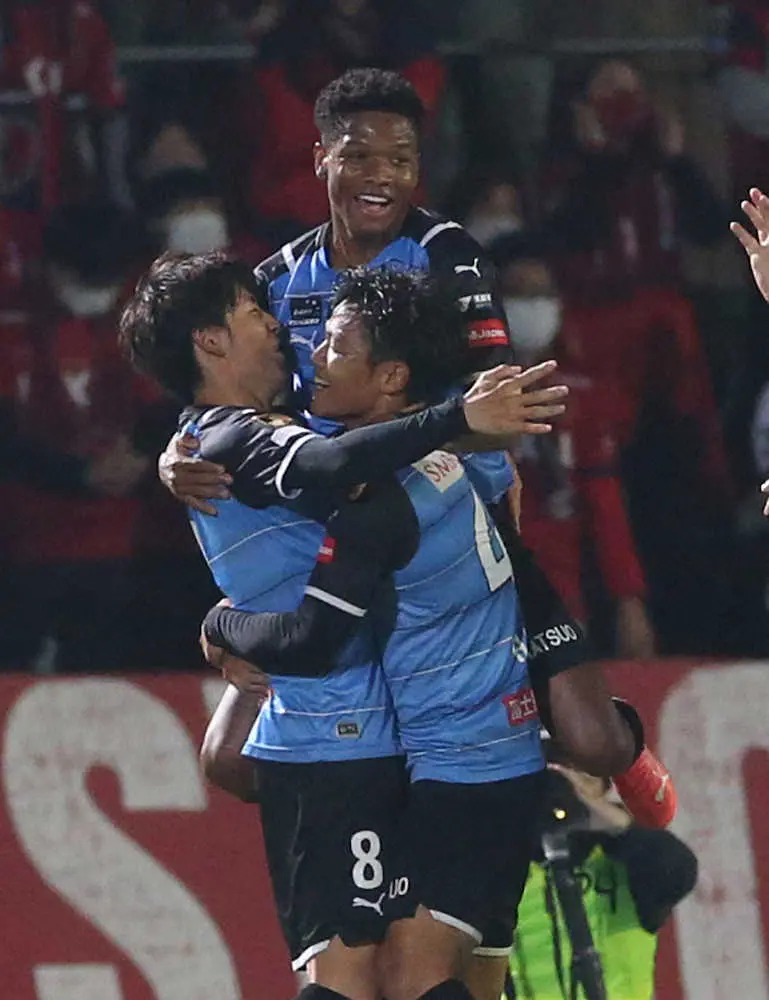 【画像・写真】川崎F3発4強！リーグ戦とのダブル連覇へ前進　MF脇坂が全得点絡む「自信を持ってプレーできている」