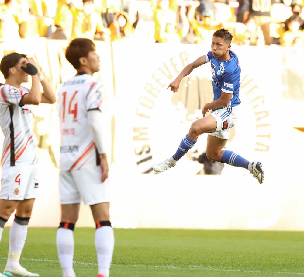 【画像・写真】仙台　次節にも降格…手倉森監督「あっけなく失点したのが悔やまれる」