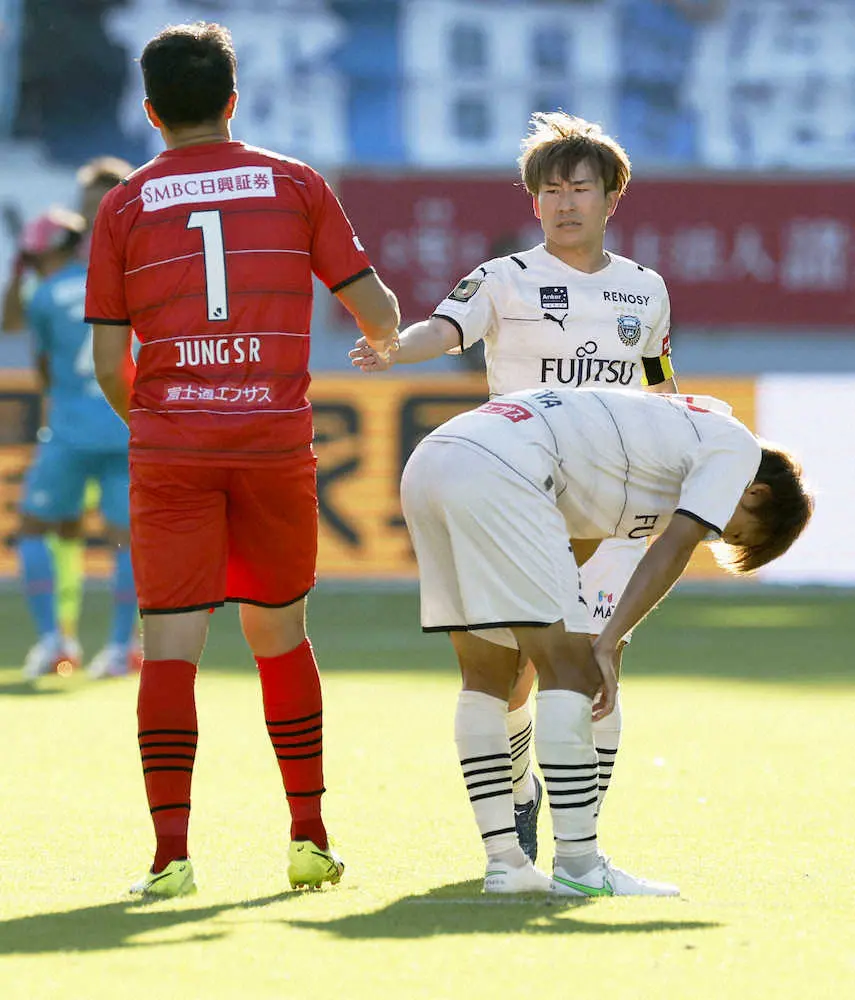 【画像・写真】川崎F　前半3失点で今季2敗目　過去最少失点更新ならず　鬼木監督「もっと突き詰めていかないと」