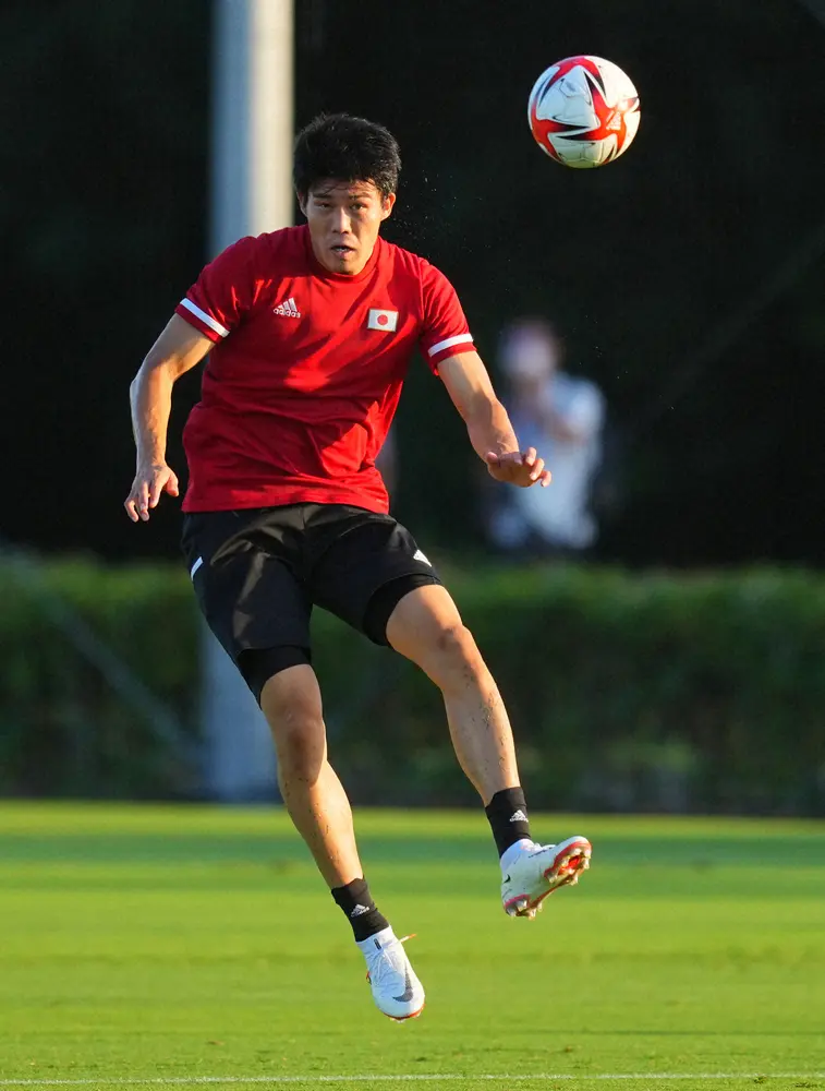 【画像・写真】冨安健洋、オマーン戦は「0で抑える」　無失点勝利で雪辱の誓い