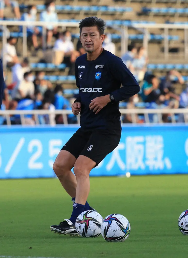 【画像・写真】横浜FC・54歳カズ、来季も現役続行　チームはJ2降格も「もちろん！」継続
