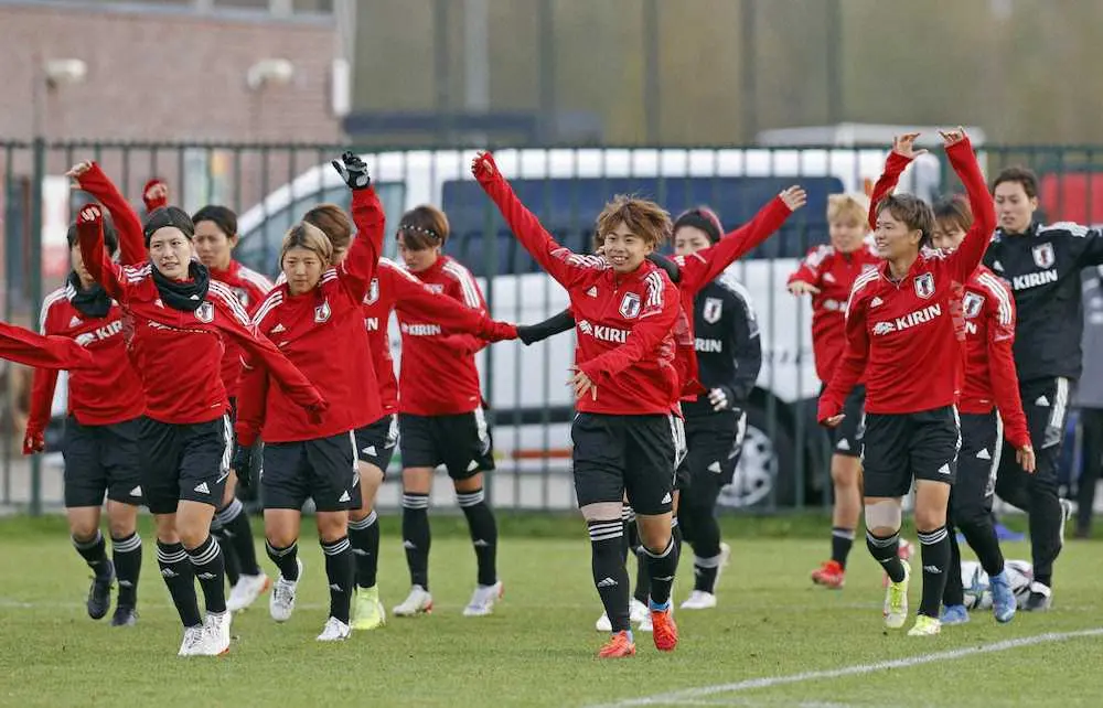 【画像・写真】新生なでしこ　オランダで初練習、熊谷ら海外勢合流　26日アイスランド戦