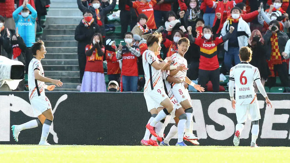 【画像・写真】年間最優秀ゴール賞は名古屋FW柿谷　古巣C大阪相手に決めた「天才的」オーバーヘッド弾