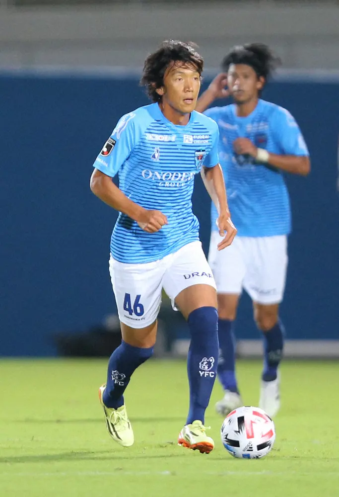 中村俊輔 横浜fcと契約更新 44歳となる22年は3年ぶりj2でプレーへ スポニチ Sponichi Annex サッカー