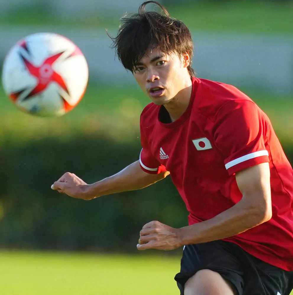 【画像・写真】三笘薫、小学生にアドバイス「技術を身につけるべき」　谷口はW杯への思い吐露「何が何でも立ちたい」