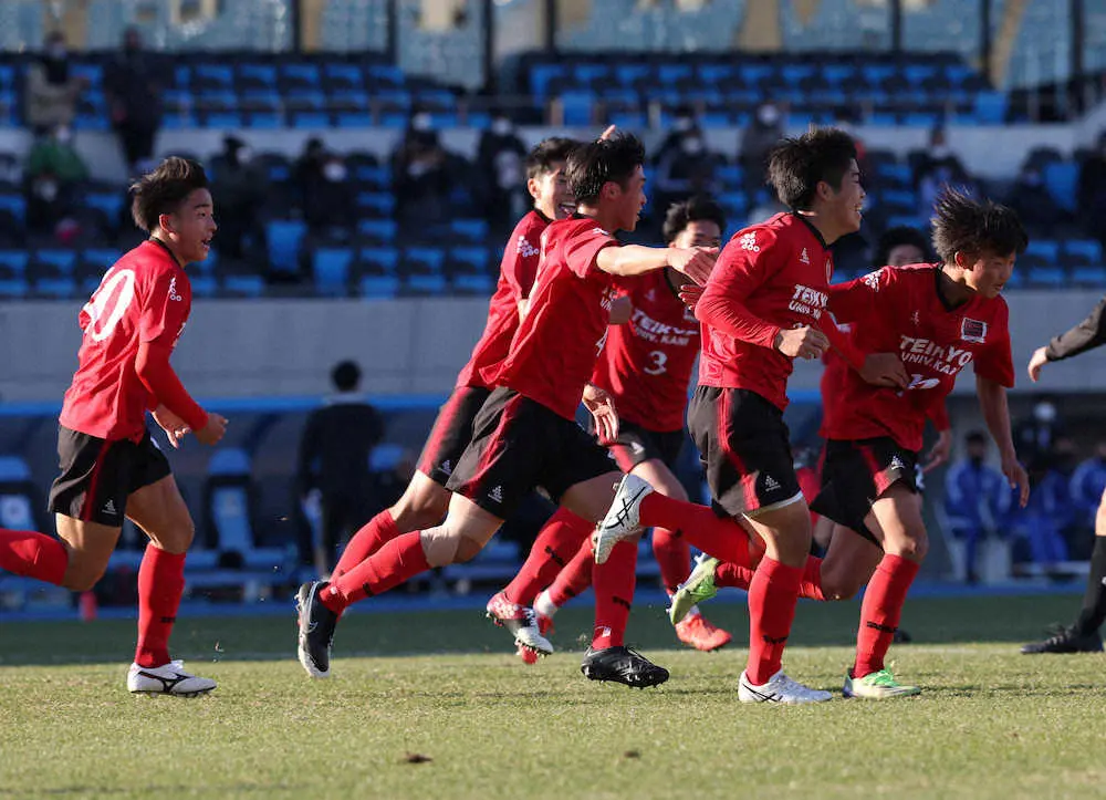 【画像・写真】帝京大可児が4発快勝　J1湘南内定のMF鈴木淳之介が2アシストで攻撃をけん引　
