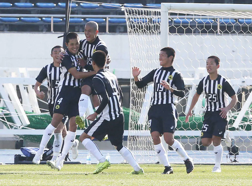 【画像・写真】長崎総合科学大付　体調不良の小峰監督不在も一丸星　決勝ゴールの原口「自分たちでやっていかないと」