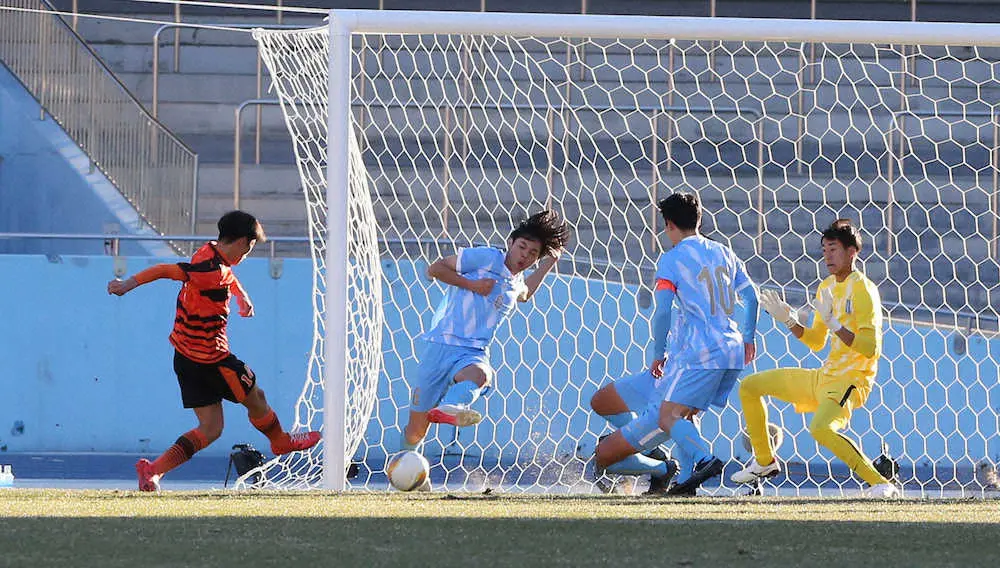 【画像・写真】高川学園　今度は変形トルメンタ！トリックプレーからの決勝弾で14大会ぶり4強
