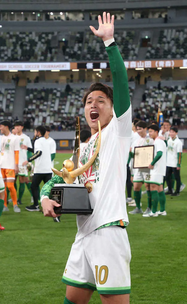 【画像・写真】FC東京ルーキー松木玖生が力強く宣言「リーグ優勝に一番貢献できるように」