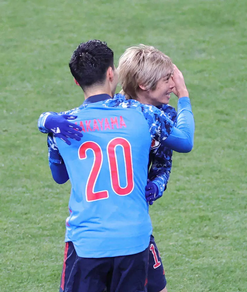 【画像・写真】伊東純也　W杯最終予選3戦連発で仲間に感謝「雄太からいいボールがきた」　次戦サウジ撃破へ意気込む