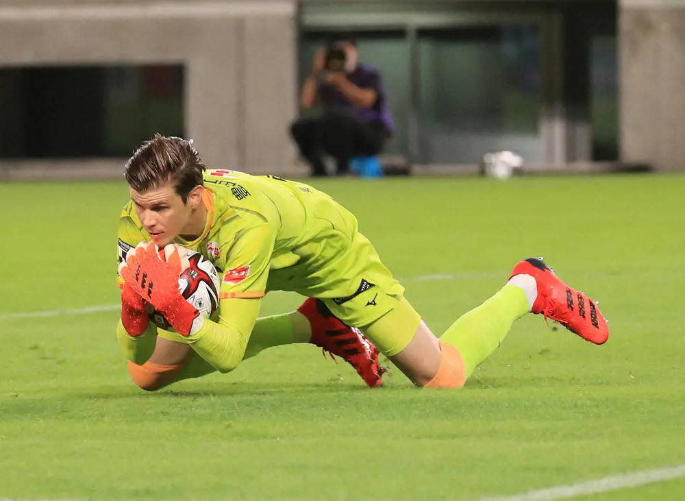 【画像・写真】名古屋GKランゲラック　目指すは“楢崎超え”「MVPにトライするなら超えるしかない」