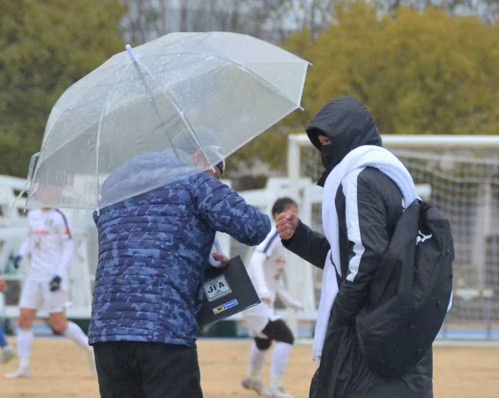 【画像・写真】鈴鹿・カズ　小倉隆史監督に恨み節？「オファーくれなかった」とジョーク飛ばす