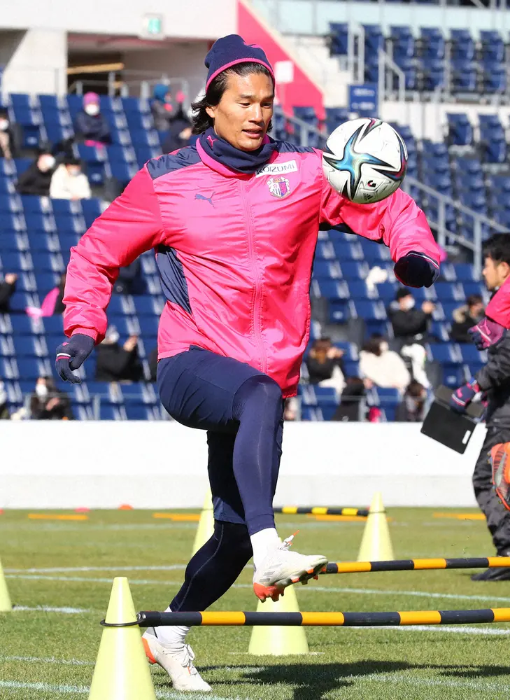 【画像・写真】C大阪DF山下　左下腿三頭筋筋損傷で全治3週間　12日の練習中に負傷