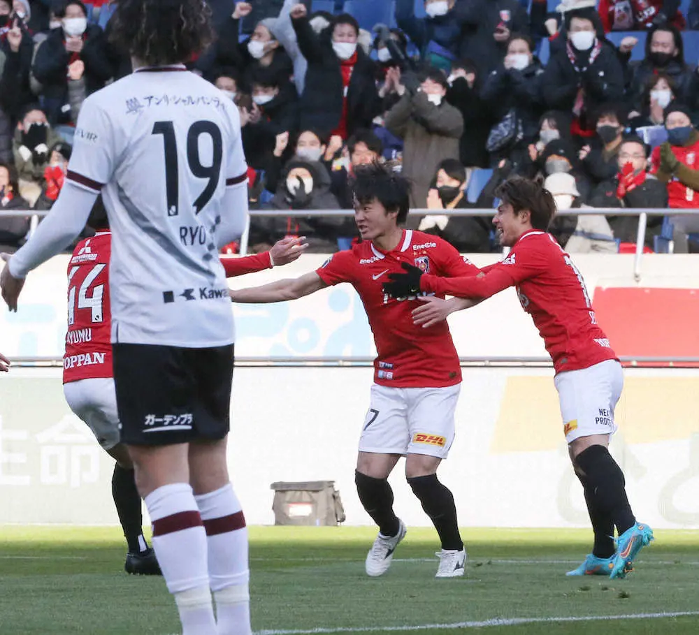 【画像・写真】浦和・松崎が大ポカからの同点弾　それでも「初ゴールを取れたが、正直悔いの方が残る試合になった」