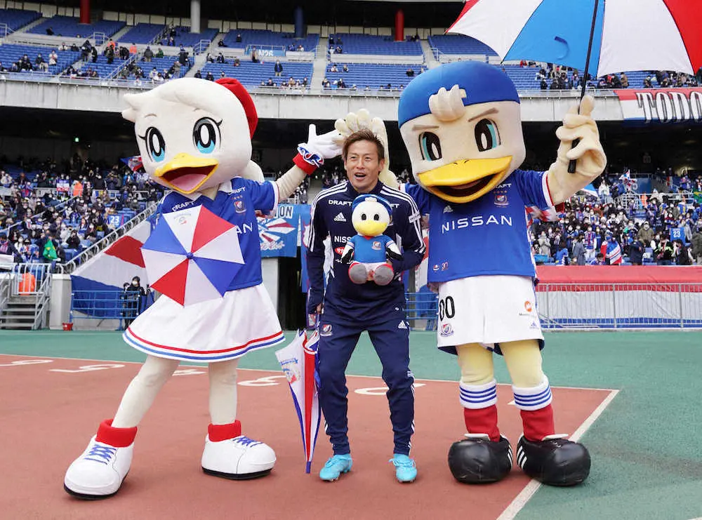 【画像・写真】横浜・仲川、4年ぶりの1試合2発　「練習でも入ったことない」芸術弾で王者・川崎F撃破