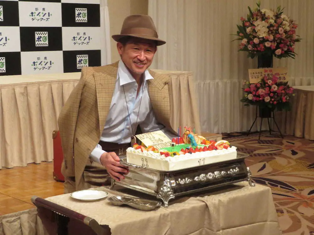 【画像・写真】鈴鹿FWカズが55歳の誕生日！フーテンのカズさんで登場「ここまで完全コピーは初めて」