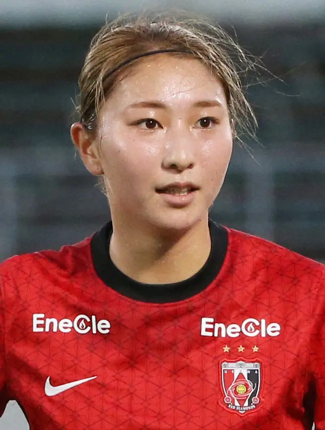【画像・写真】三菱重工浦和・塩越がWEリーグ再開初戦で自身も驚くヘディング弾「そこまで得意じゃないので……」