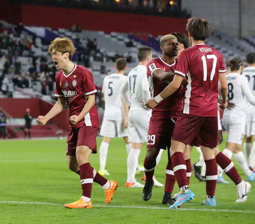 【画像・写真】＜神戸・メルボルン＞後半、同点ゴールを決め、雄叫びをあげる神戸・大迫＝左（撮影・坂田高浩）