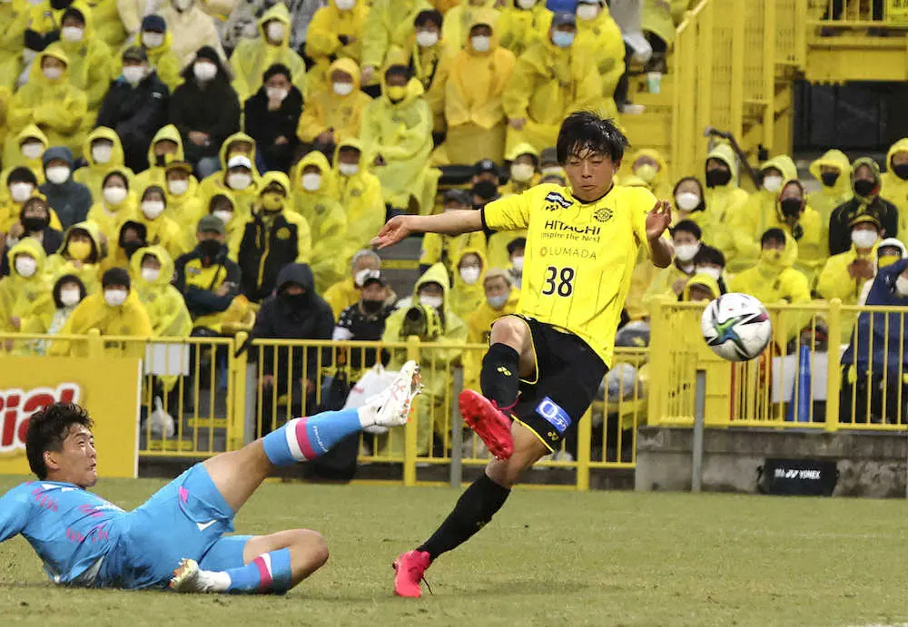 【画像・写真】柏の18歳・升掛が同点弾　終了間際決めた、ネルシーニョ監督も称賛