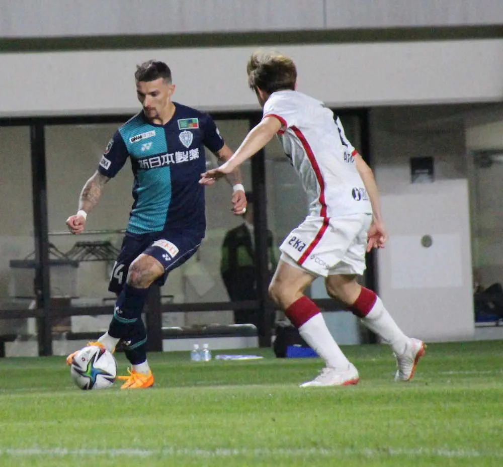 【画像・写真】福岡またも今季ホーム初勝利ならず　鹿島相手に無得点…長谷部監督「修正したい」