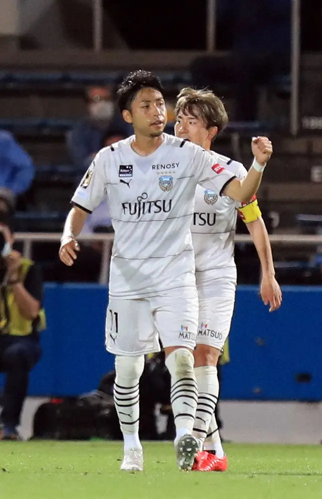 【画像・写真】川崎F　華麗なる2発の小林悠が“復活”できた背景　中村憲剛氏がくれた「絶妙なタイミング」の電話