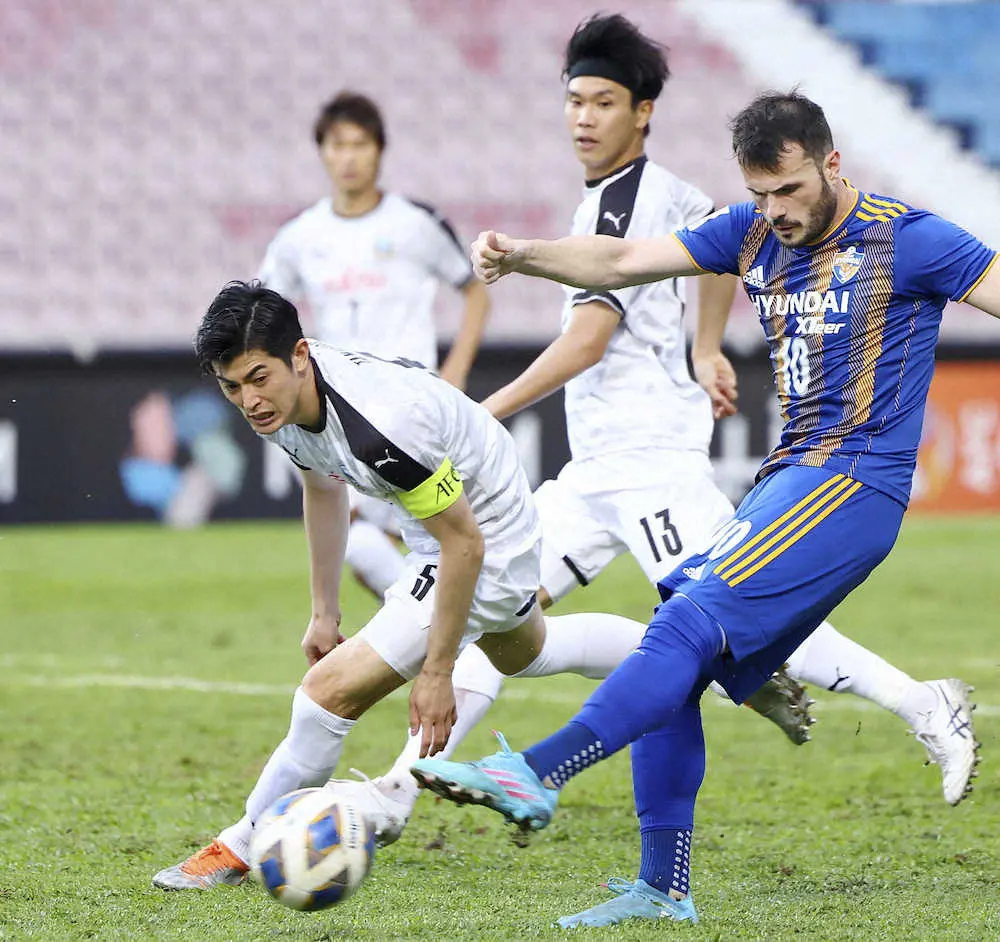 【画像・写真】川崎F・蔚山に敗れ首位陥落　1次L突破に暗雲も鬼木監督「最後まで諦めることなく次のゲームに」