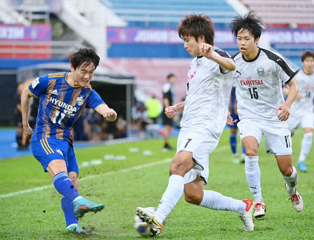 【画像・写真】川崎F・蔚山に敗れ首位転落　2得点のLダミアン1次L突破へ「最後の最後まで諦めない」