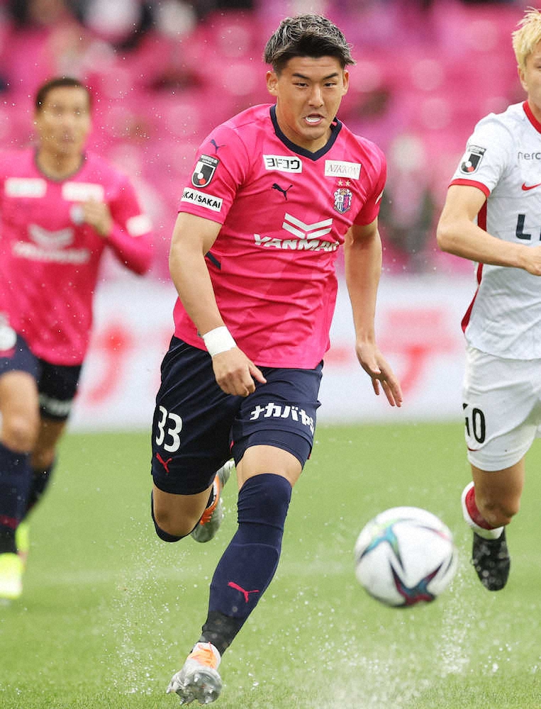 【画像・写真】DF西尾隆矢、進撃の旗頭だ「ゼロで抑えると自信になる」21日に大阪ダービー