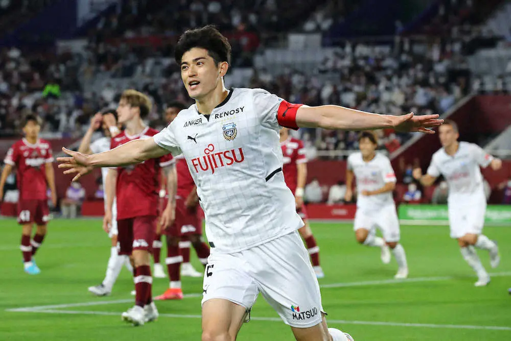 【画像・写真】川崎F、谷口の劇的ヘッド弾で奪首　CKをニアで合わせ「気持ちで押し込んだ」
