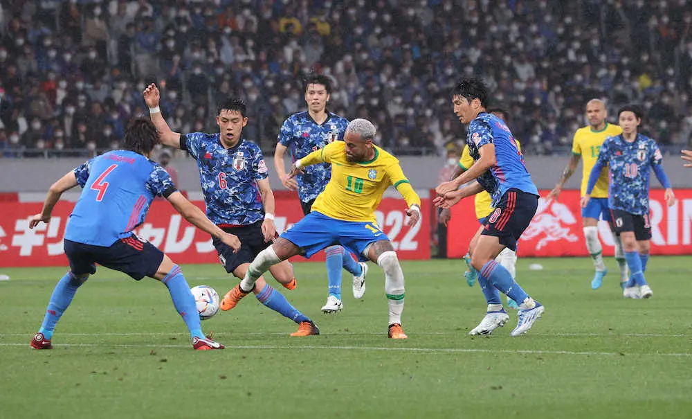 【画像・写真】“伝説”へまた一歩!ブラジルFWネイマール　日本戦5戦連発9点目　ペレの代表最多得点記録まであと3