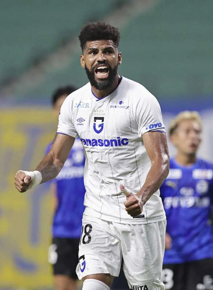 【画像・写真】G大阪　3発16強進出　7・13の4回戦は鹿島と敵地で対戦